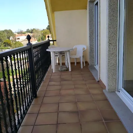 Piso Alto En Casa Playa Samil *